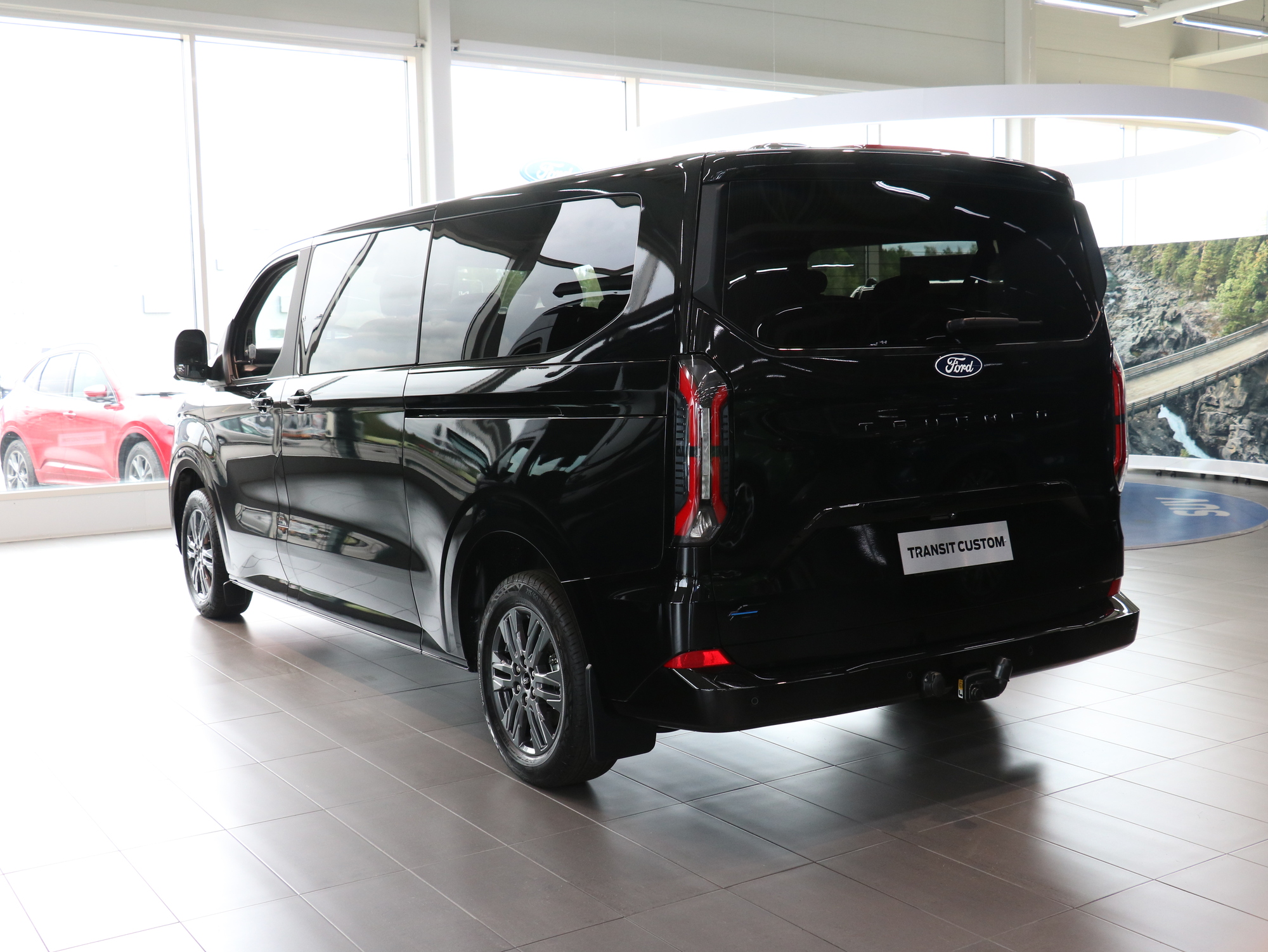 Ford Tourneo Custom 2025, kuva 5/24