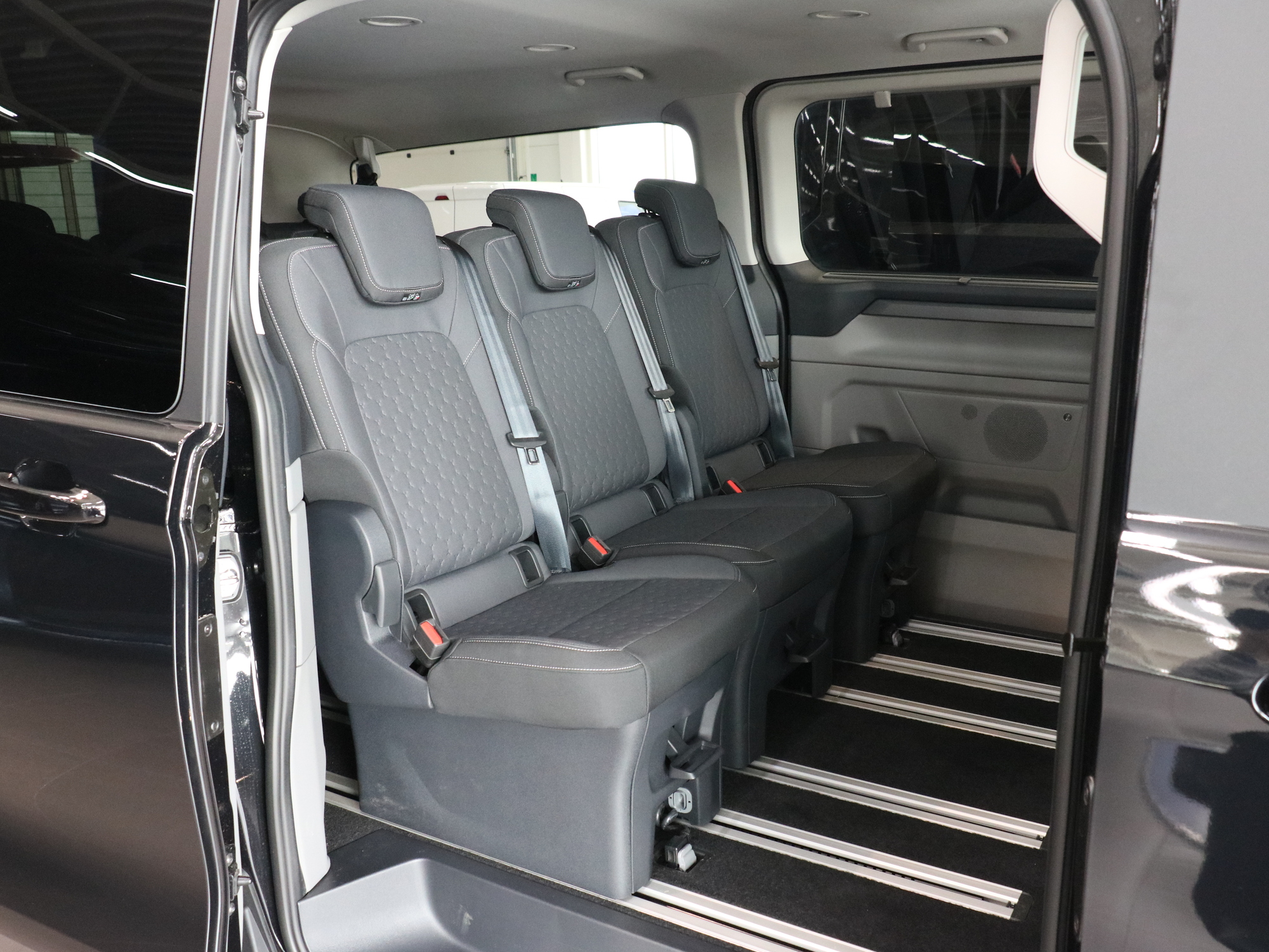 Ford Tourneo Custom 2025, kuva 7/24