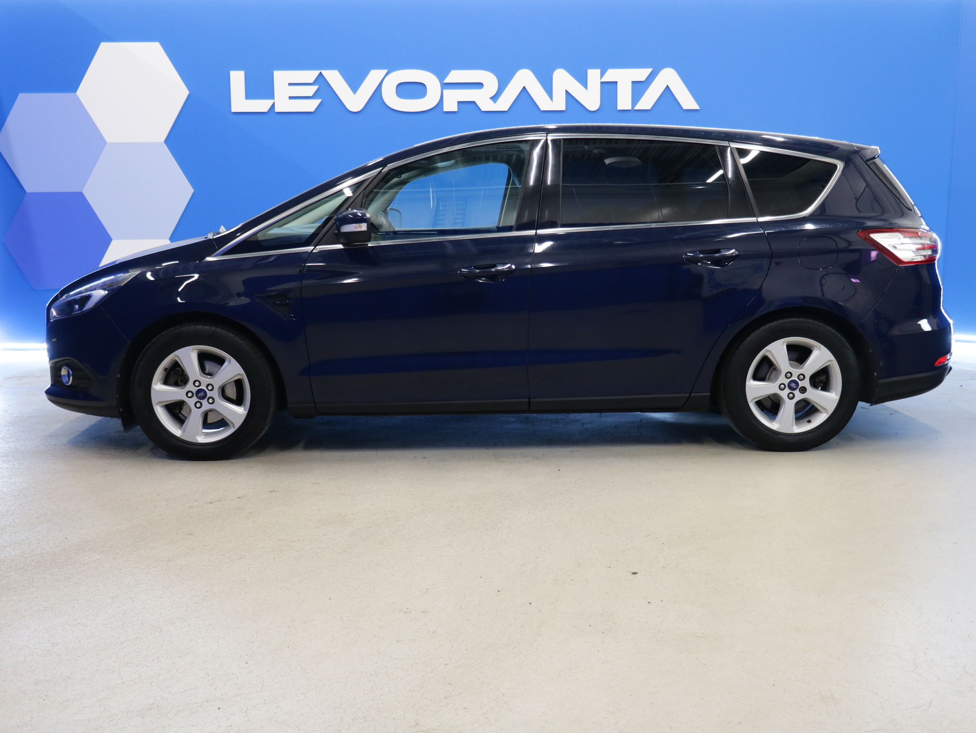 Ford S-MAX 2016, kuva 3/17