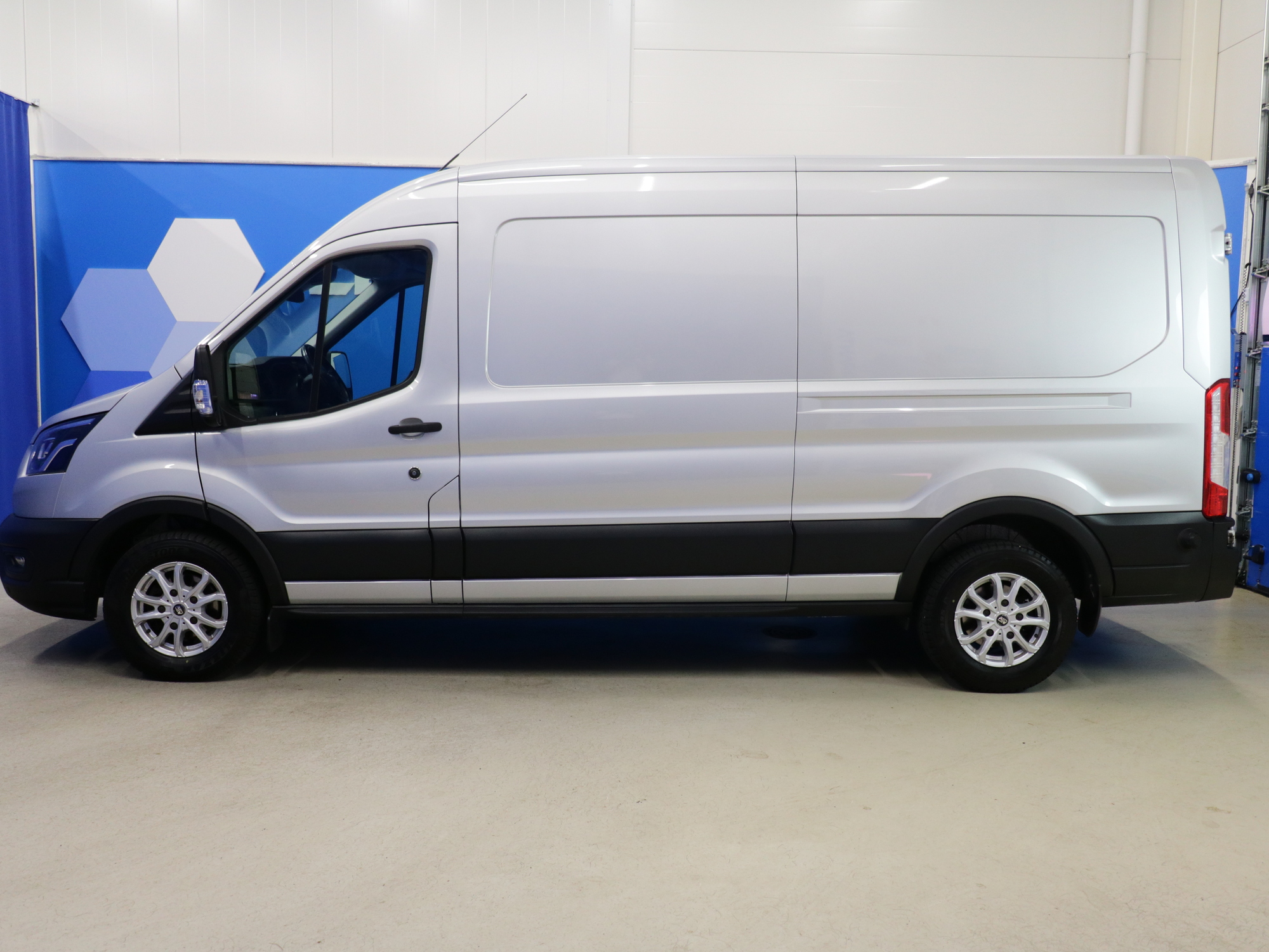 Ford Transit 2020, kuva 4/27