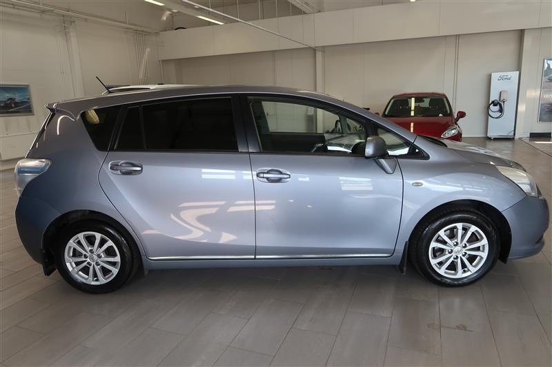 Toyota Verso 2011, kuva 4/17