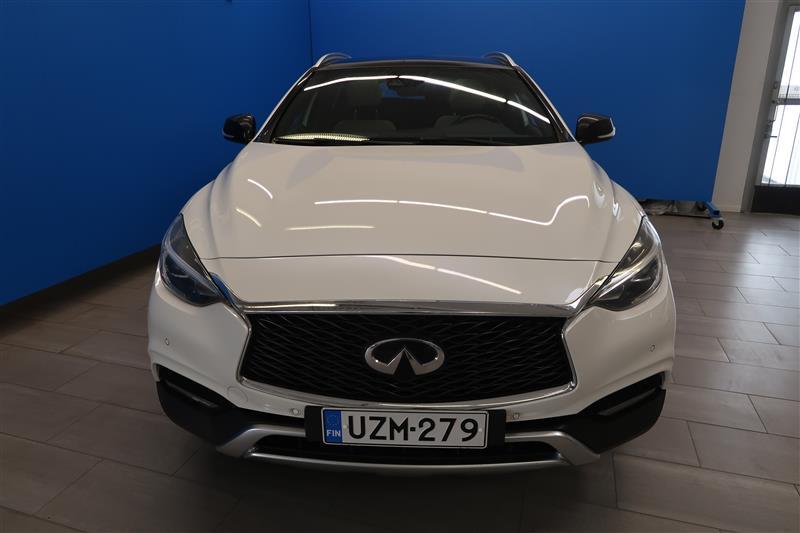 Infiniti QX30 2017, kuva 2/17