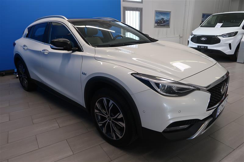 Infiniti QX30 2017, kuva 3/17