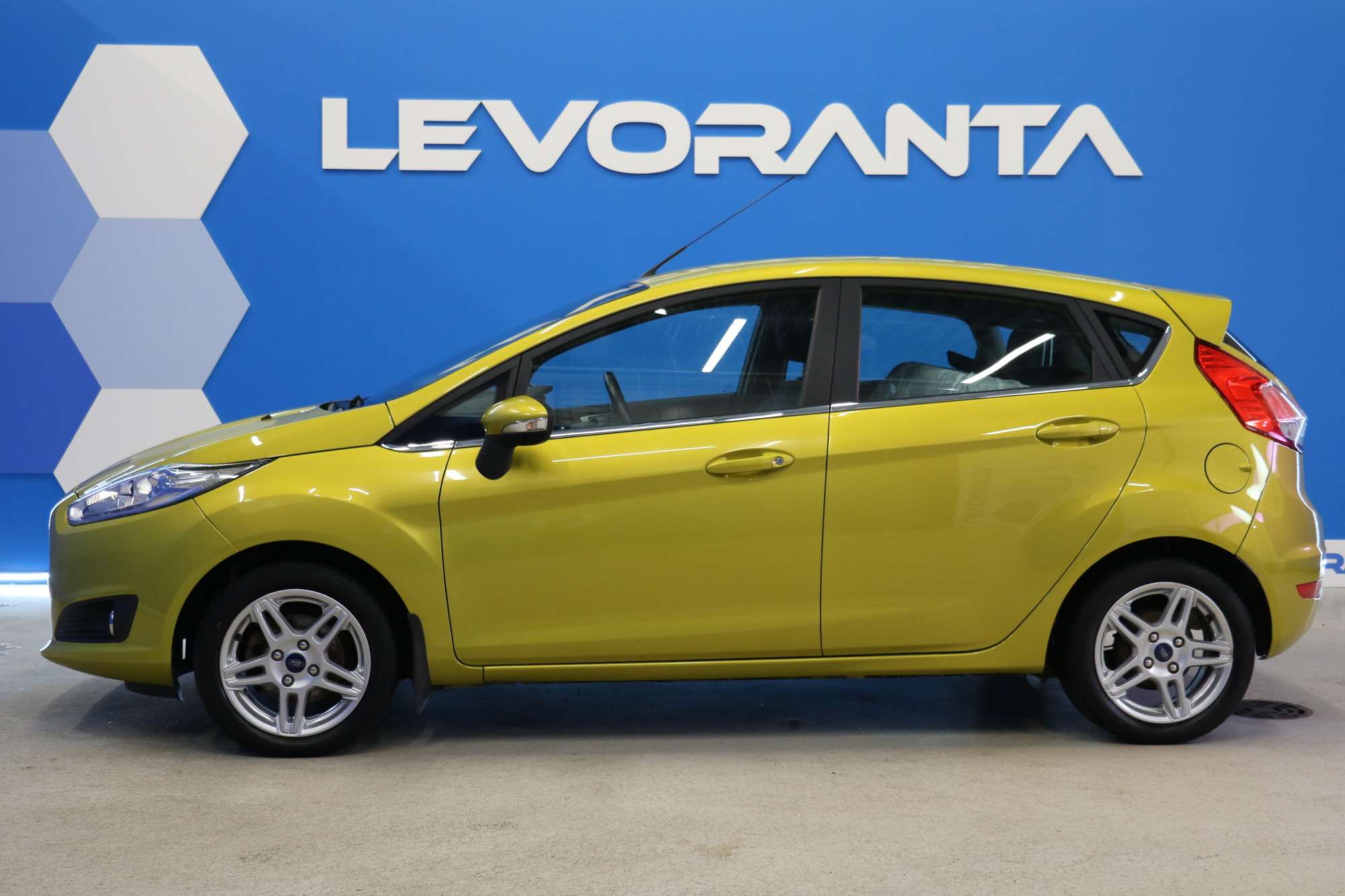 Ford Fiesta 2015, kuva 3/20