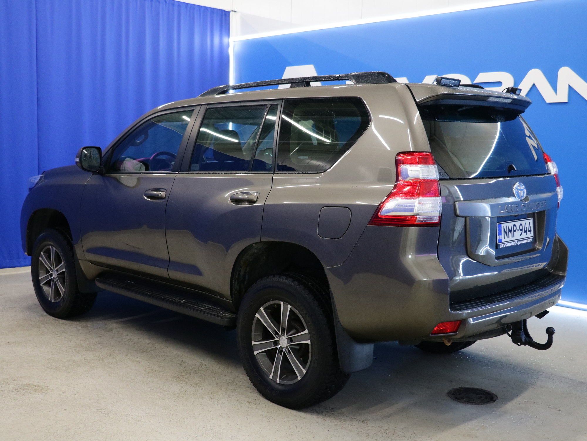 Toyota Land Cruiser 2015, kuva 4/18