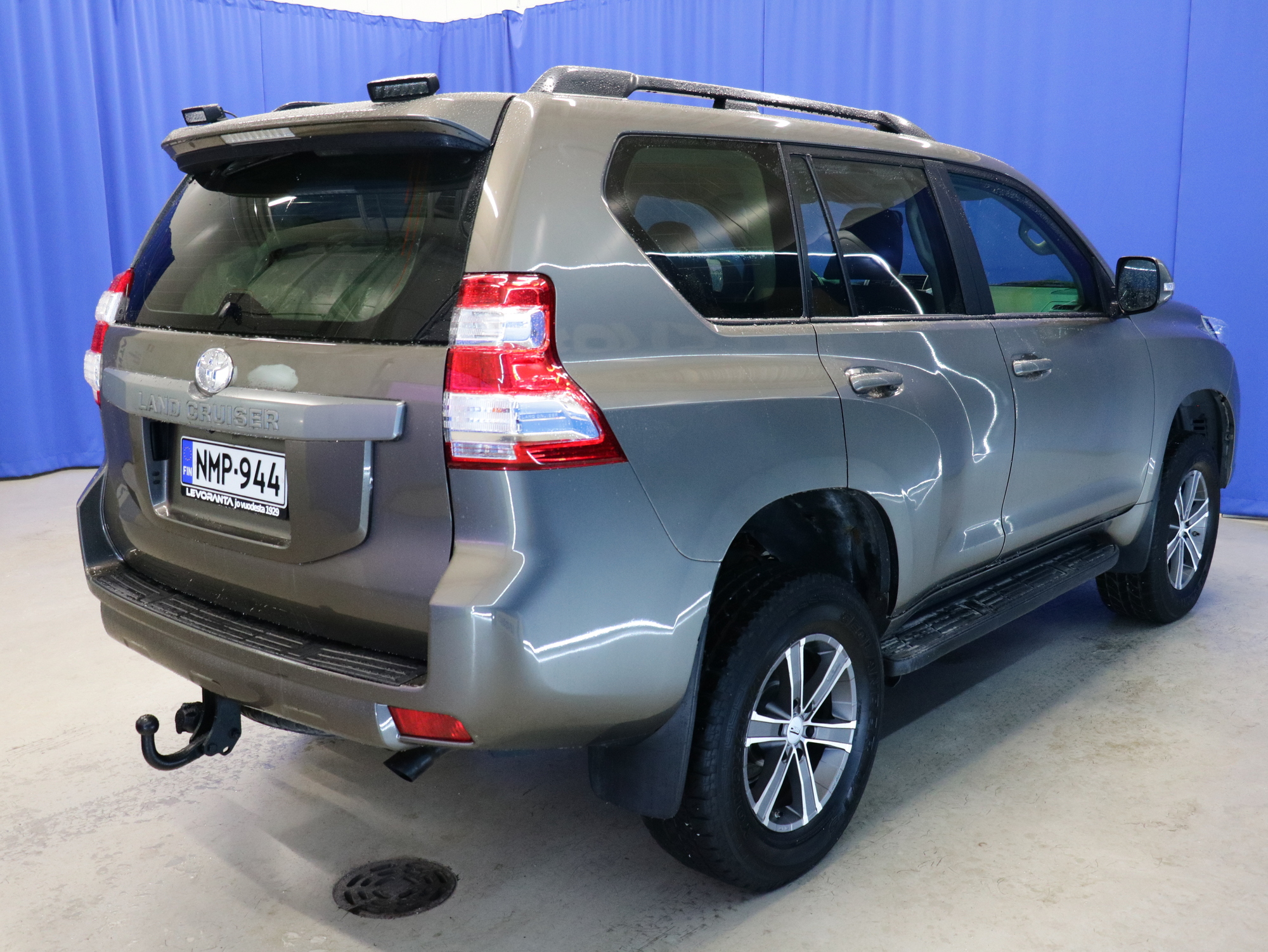 Toyota Land Cruiser 2015, kuva 6/18