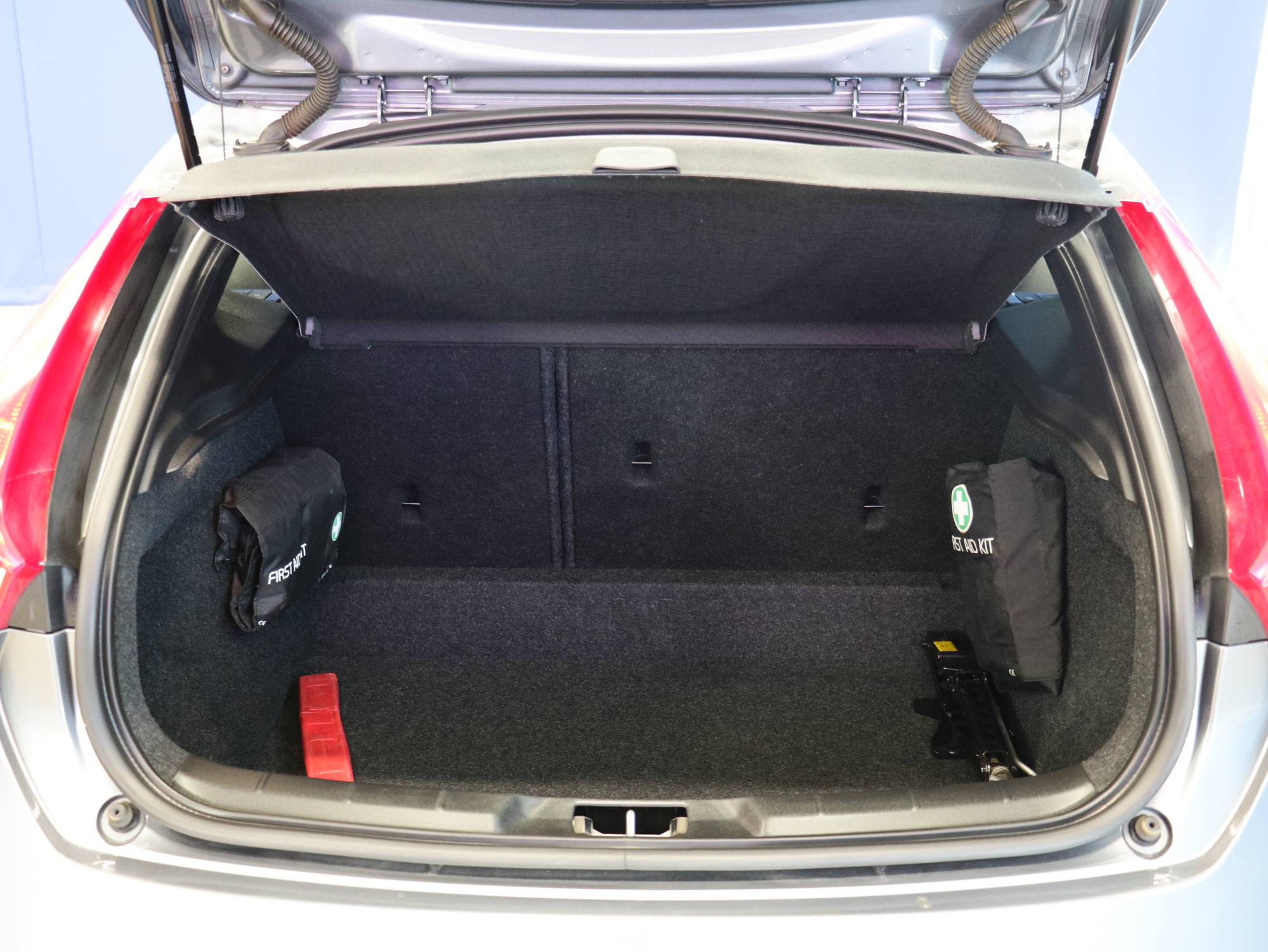 Volvo V40 D2 Business aut 2015, photo 7/20