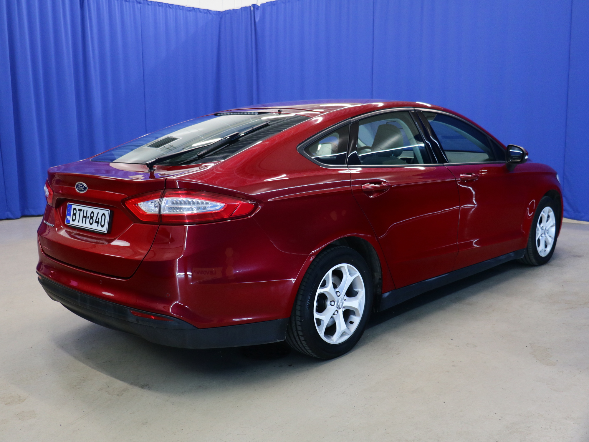Ford Mondeo 1,6 TDCi 115hv M6 Trend 5D 2015, photo 7/31