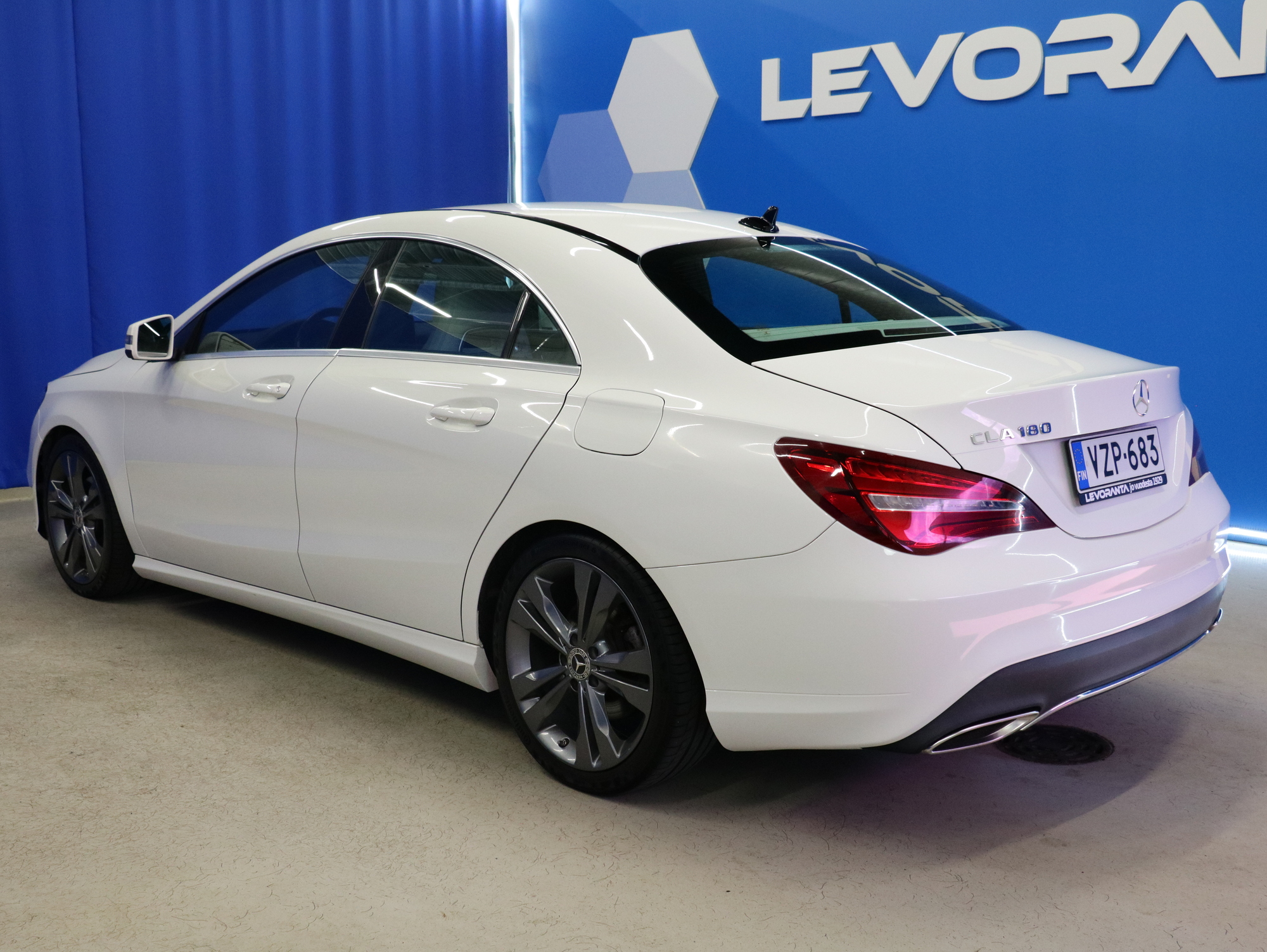 Mercedes-Benz CLA 2018, kuva 4/25