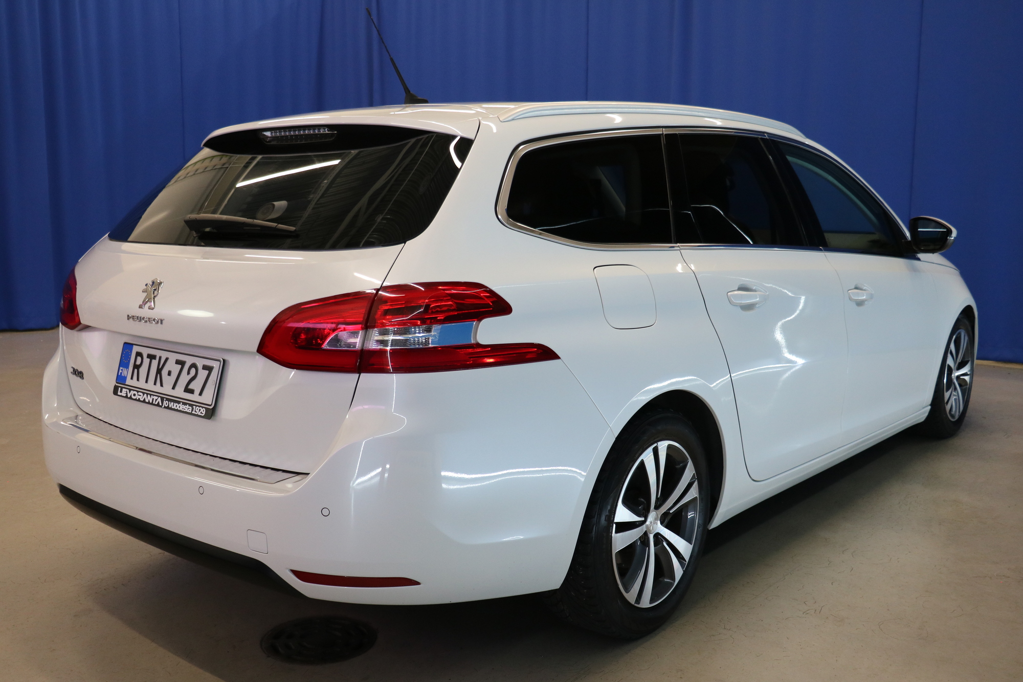 Peugeot 308 2018, photo 6/20