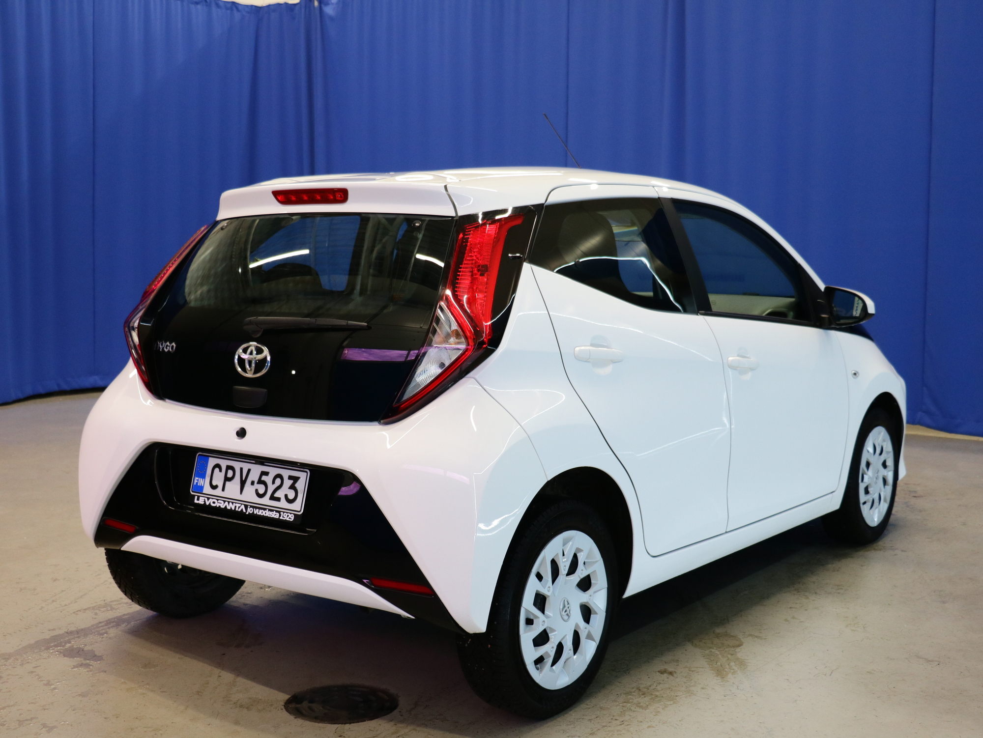 Toyota Aygo 1,0 VVT-i x-play 5ov 2022, kuva 7/32