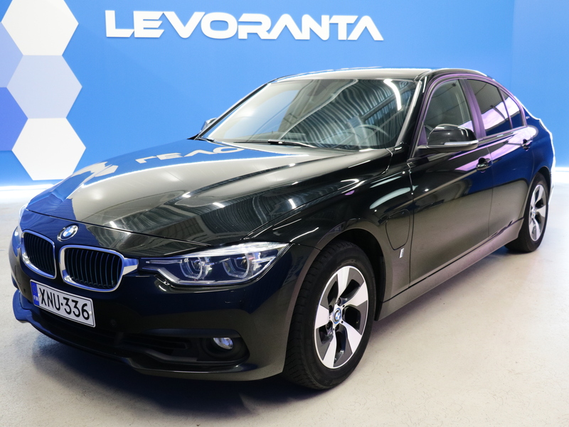 BMW 330